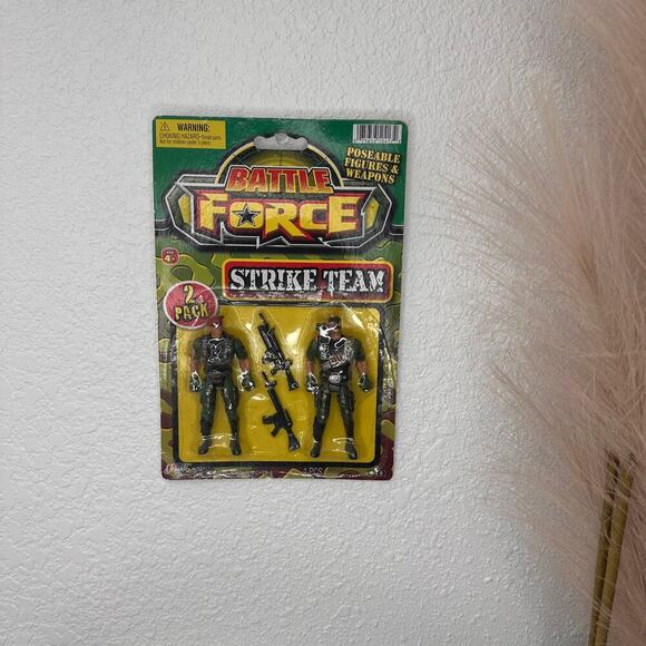 Battle Force Strike Team Poseable Figures with Weapons 4 Piece Set - Picture 1 of 9
